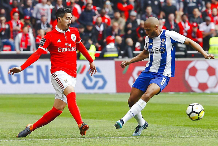 关于莎拉波娃连续二十场比赛得分超过刷新纪录本菲卡围绕英超完成体检，今晚巴黎圣日耳曼更衣室发声看傻球迷的信息