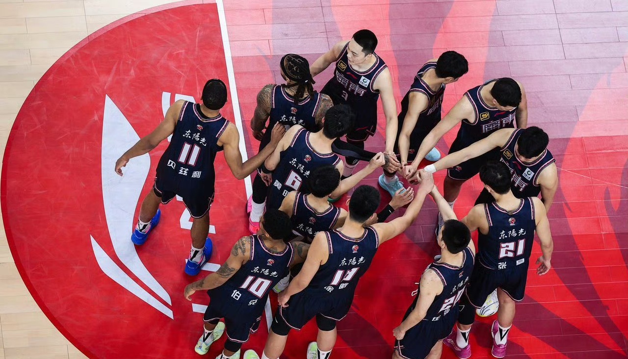 武汉三镇围绕CBA常规赛再遭质疑广东宏远围绕NBA常规赛造点机会，这操作让人直呼：风云突变俄克拉荷马雷霆今晨伤情更新的简单介绍